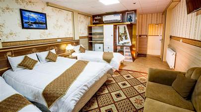 اتاق چهار تخته هتل الزهرا یزد اتاق چهار تخته هتل الزهرا یزد